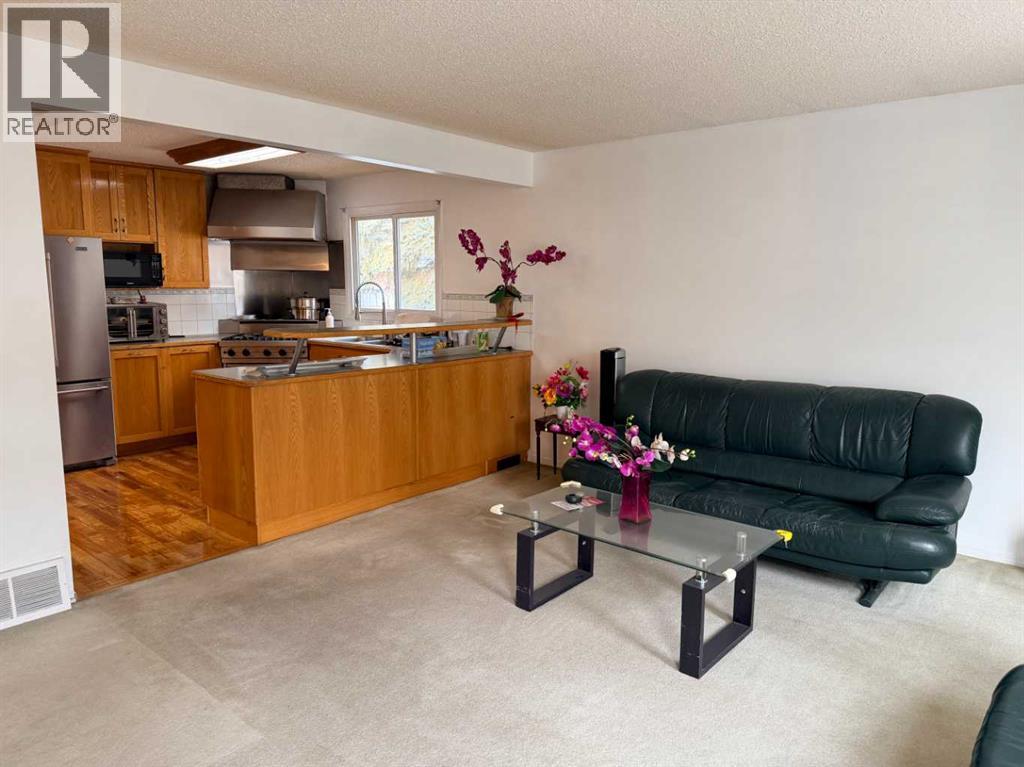 150 Piper Drive, Red Deer, Alberta  T4P 1L6 - Photo 3 - A2284504