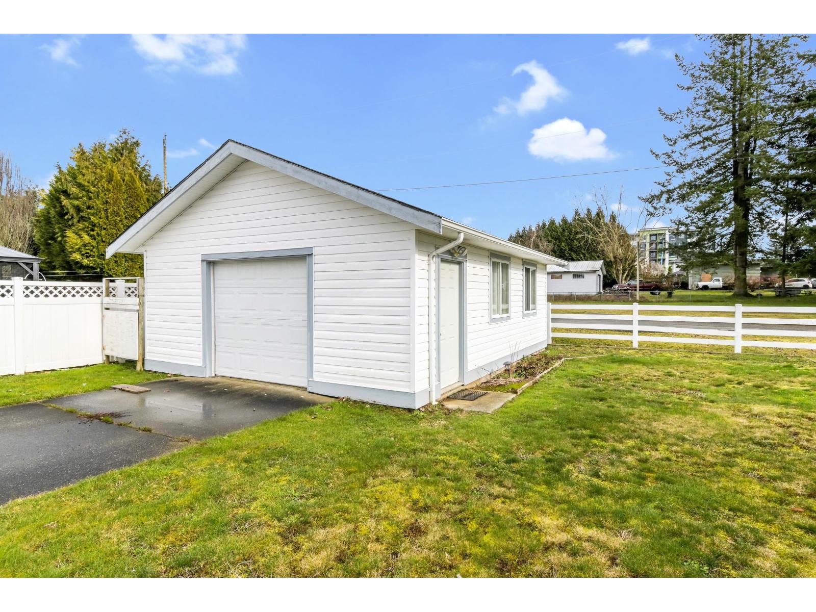 32699 Cherry Avenue, Mission, British Columbia  V2V 2T8 - Photo 6 - R3093998