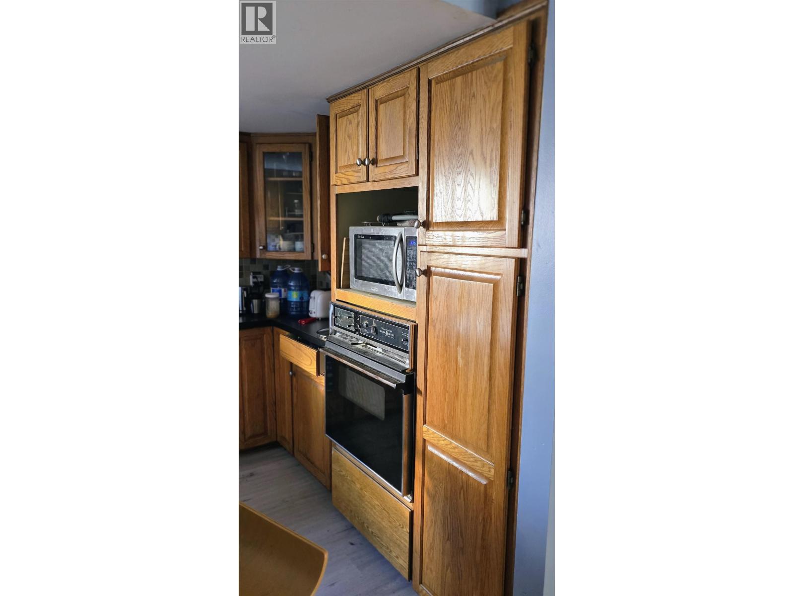 Jnw33 415 W Esplanade, North Vancouver, British Columbia  V7M 1A6 - Photo 9 - R3088278