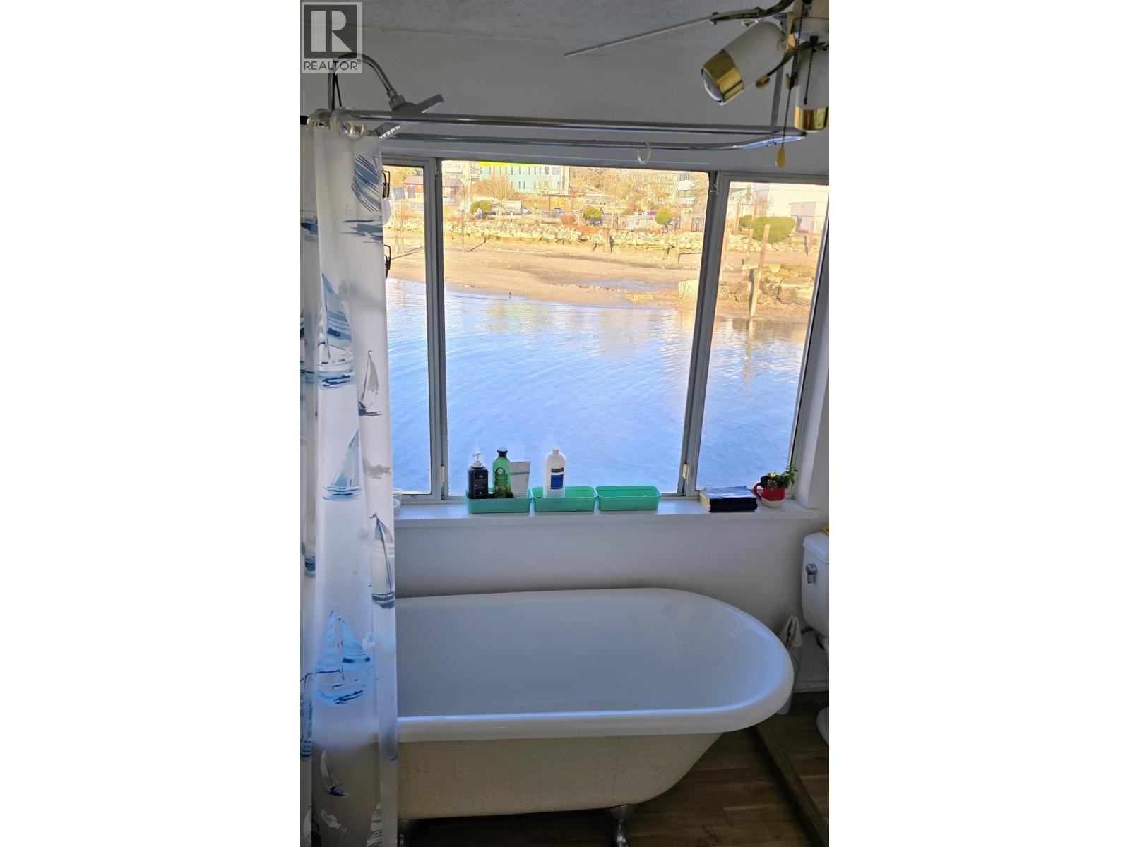 Jnw33 415 W Esplanade, North Vancouver, British Columbia  V7M 1A6 - Photo 14 - R3088278