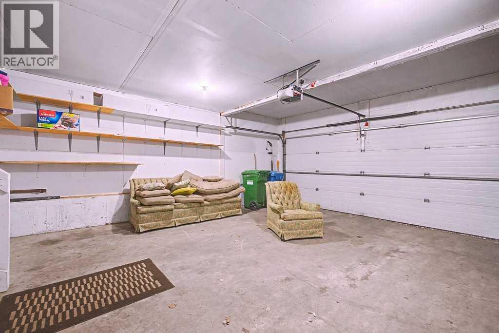 154 New Brighton Lane Se, Calgary, Alberta  T2E 0E2 - Photo 22 - A2284696