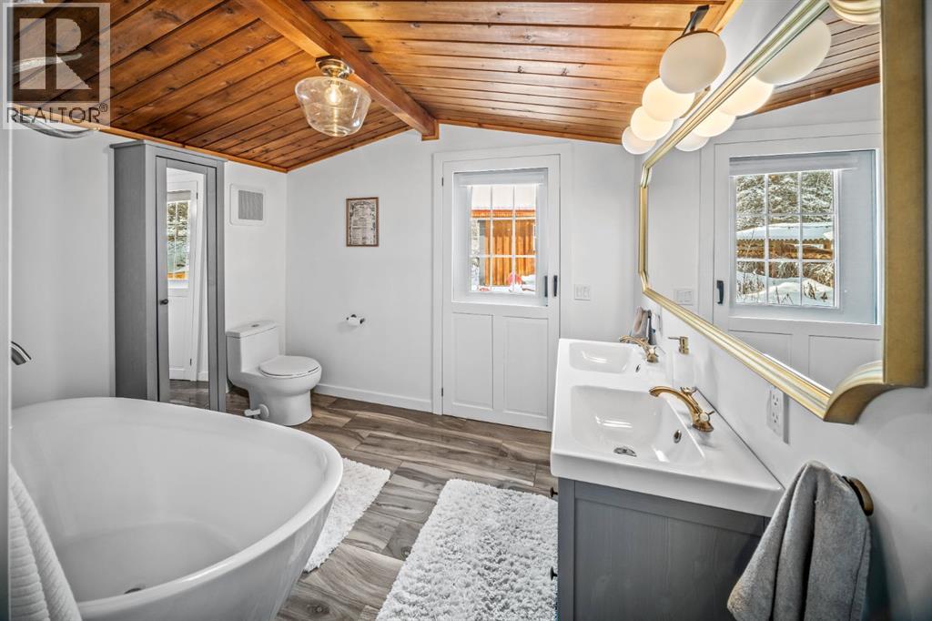 126 Elk Street, Harvie Heights, Alberta  T1W 2W2 - Photo 11 - A2288425