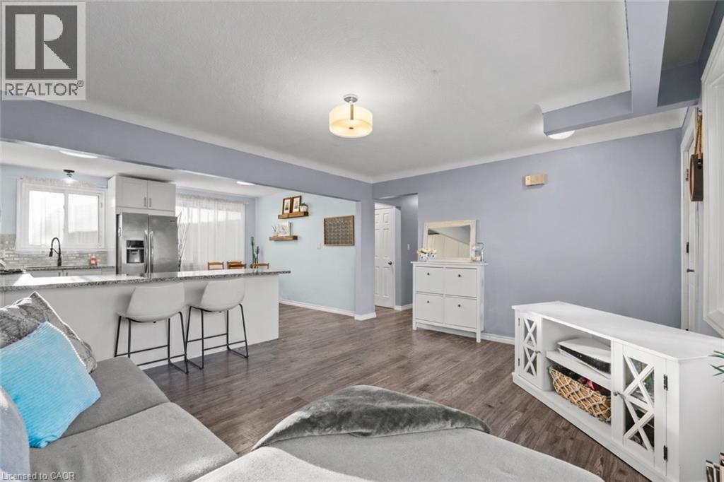 2 Highcourt Crescent, St. Catharines, Ontario  L2M 3M6 - Photo 8 - 40808352