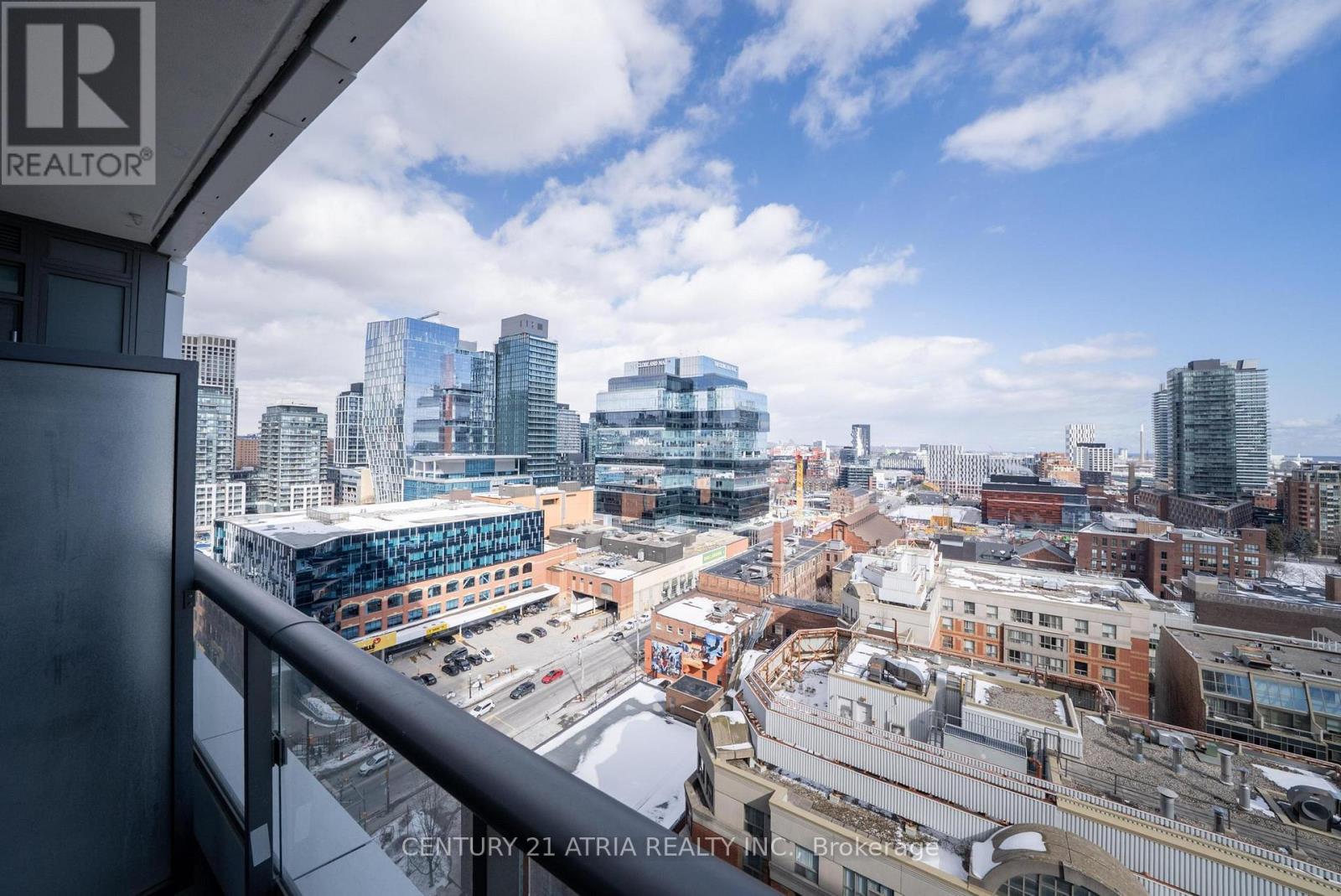 1511 - 70 Princess Street, Toronto, Ontario  M5A 0X6 - Photo 17 - C12826002