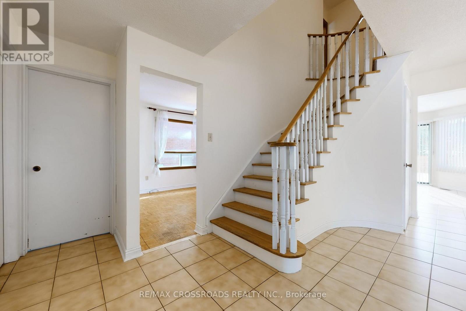 50 Marchwood Crescent, Richmond Hill, Ontario  L4C 8M4 - Photo 29 - N12828654