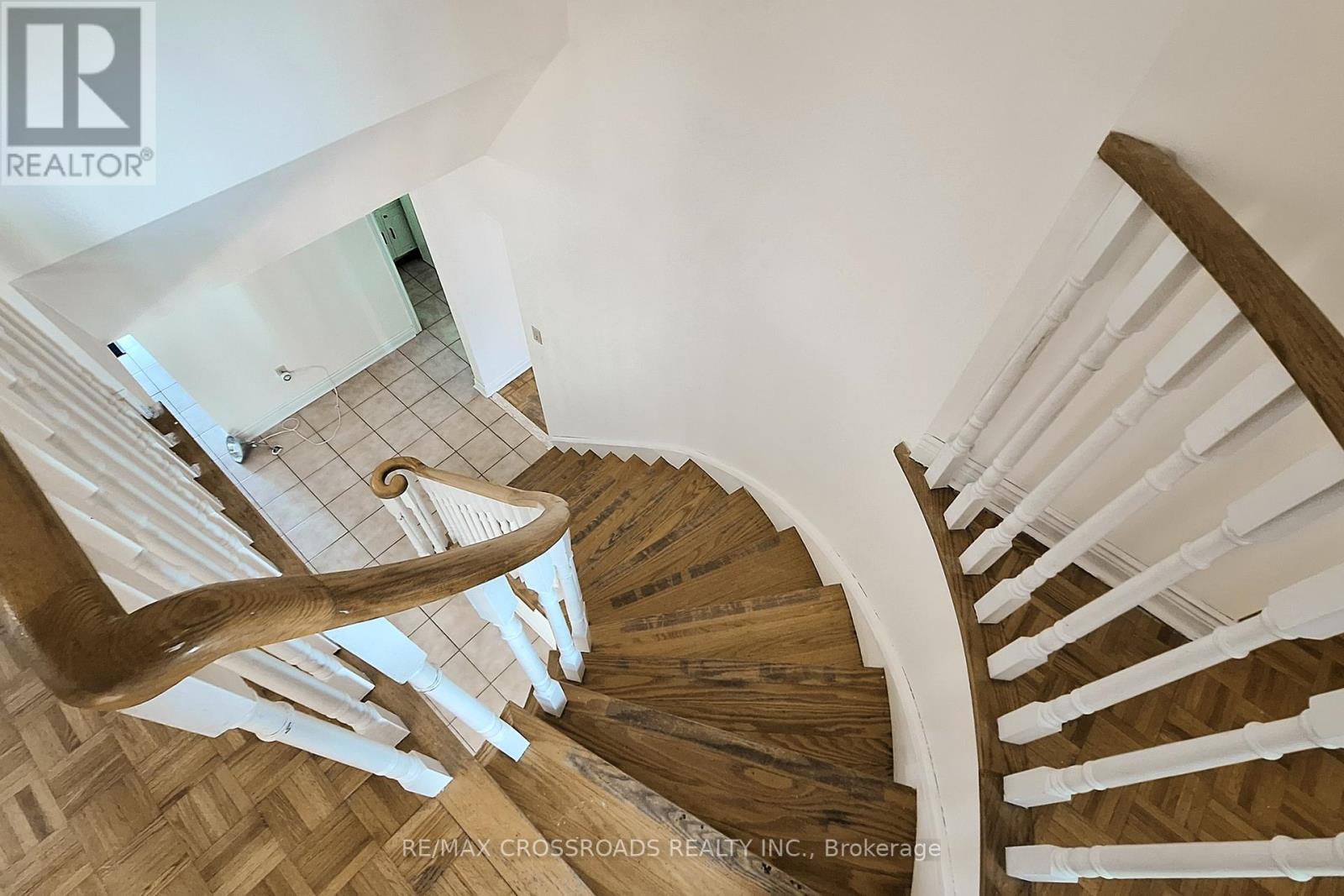 50 Marchwood Crescent, Richmond Hill, Ontario  L4C 8M4 - Photo 30 - N12828654