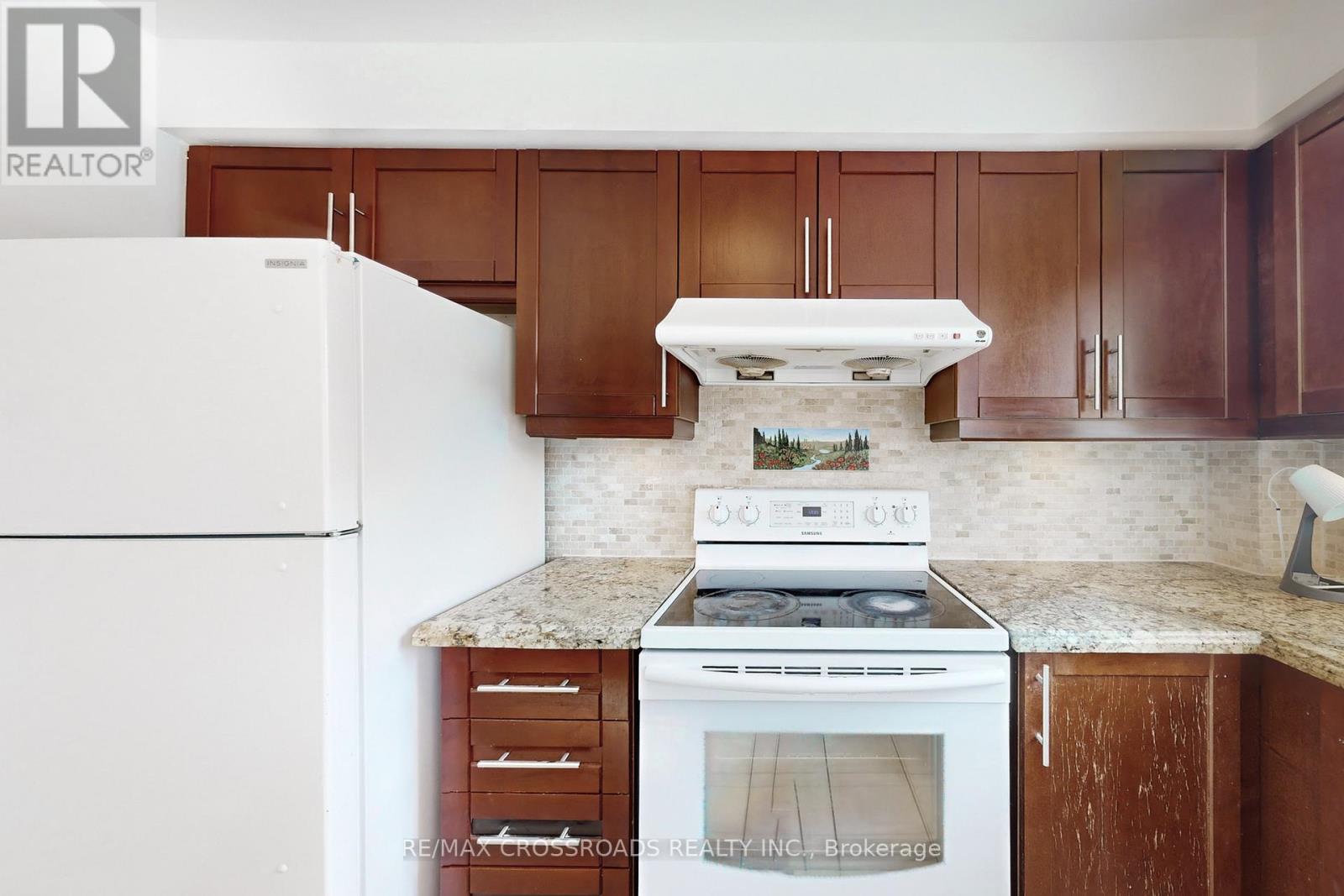 50 Marchwood Crescent, Richmond Hill, Ontario  L4C 8M4 - Photo 18 - N12828654