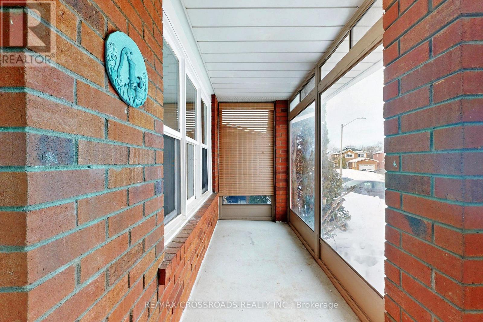 50 Marchwood Crescent, Richmond Hill, Ontario  L4C 8M4 - Photo 4 - N12828654