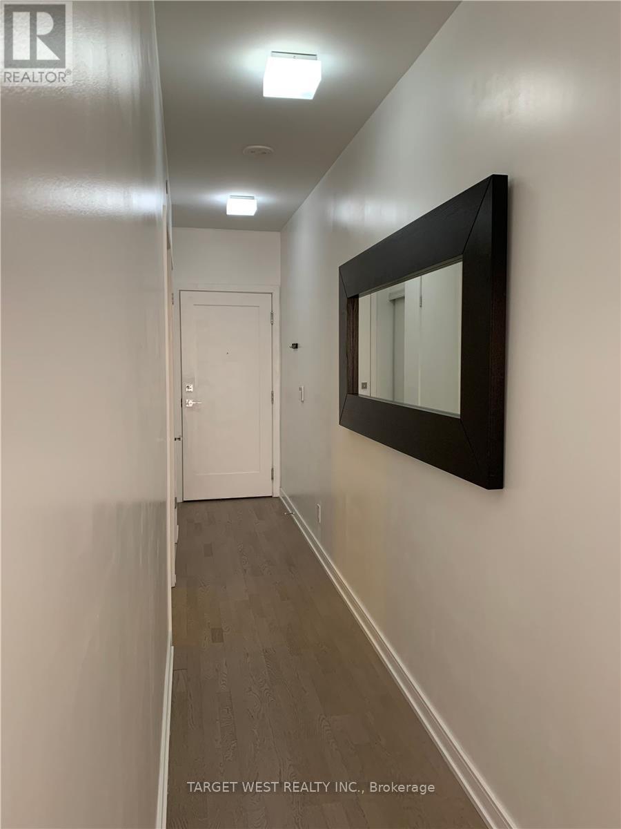 1014 - 57 St. Joseph Street, Toronto, Ontario  M5S 0C5 - Photo 7 - C12828794