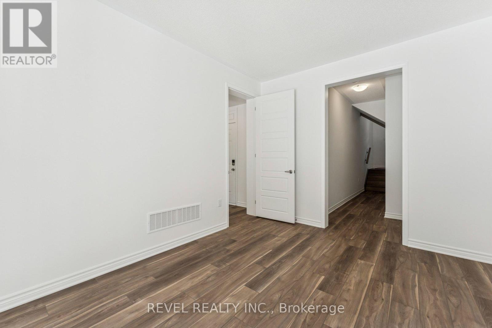 13 Yellow Rail Crescent, Brampton, Ontario  L7A 5M7 - Photo 9 - W12827360