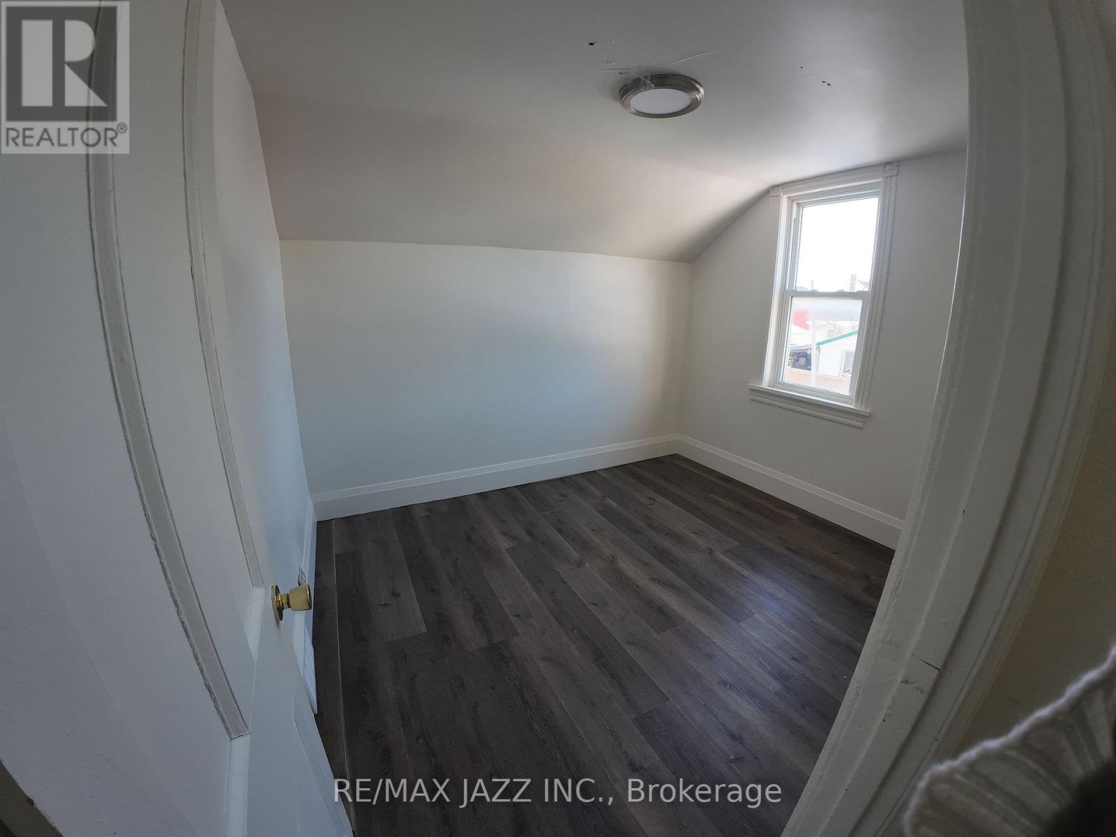 548 Front Street, Oshawa, Ontario  L1H 4V3 - Photo 10 - E12828478