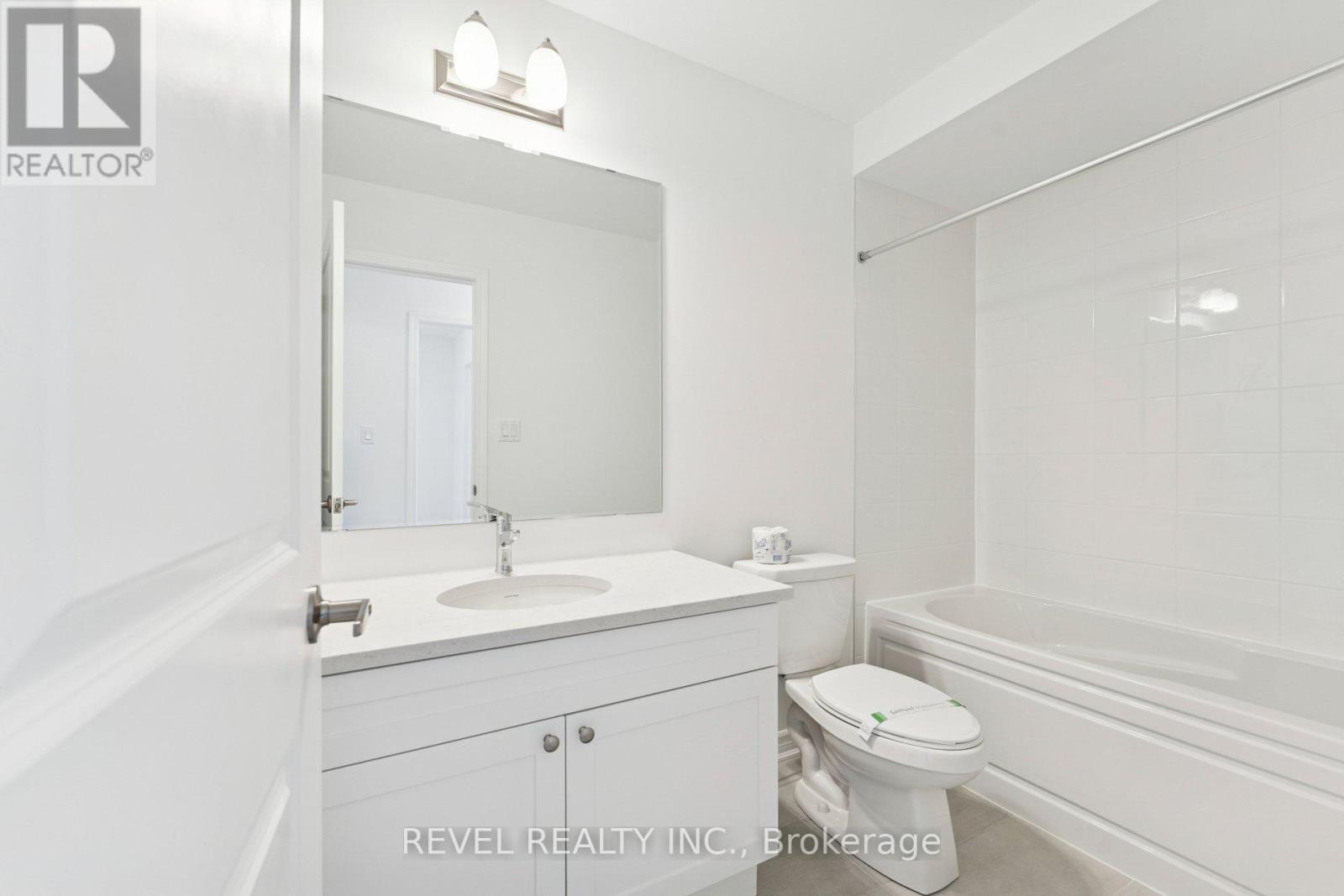 33 Yellow Rail Crescent, Brampton, Ontario L7A 5M8 - Photo 49 - W12827374