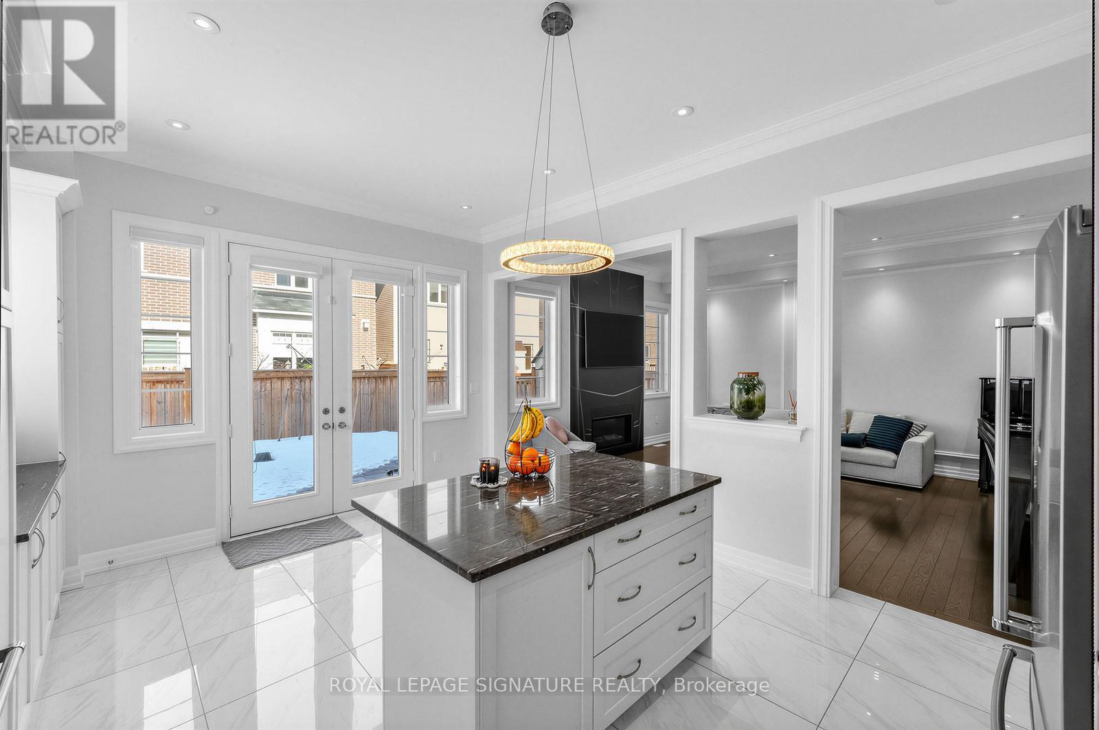 3907 Thomas Alton Boulevard, Burlington, Ontario  L7M 1A2 - Photo 18 - W12827496