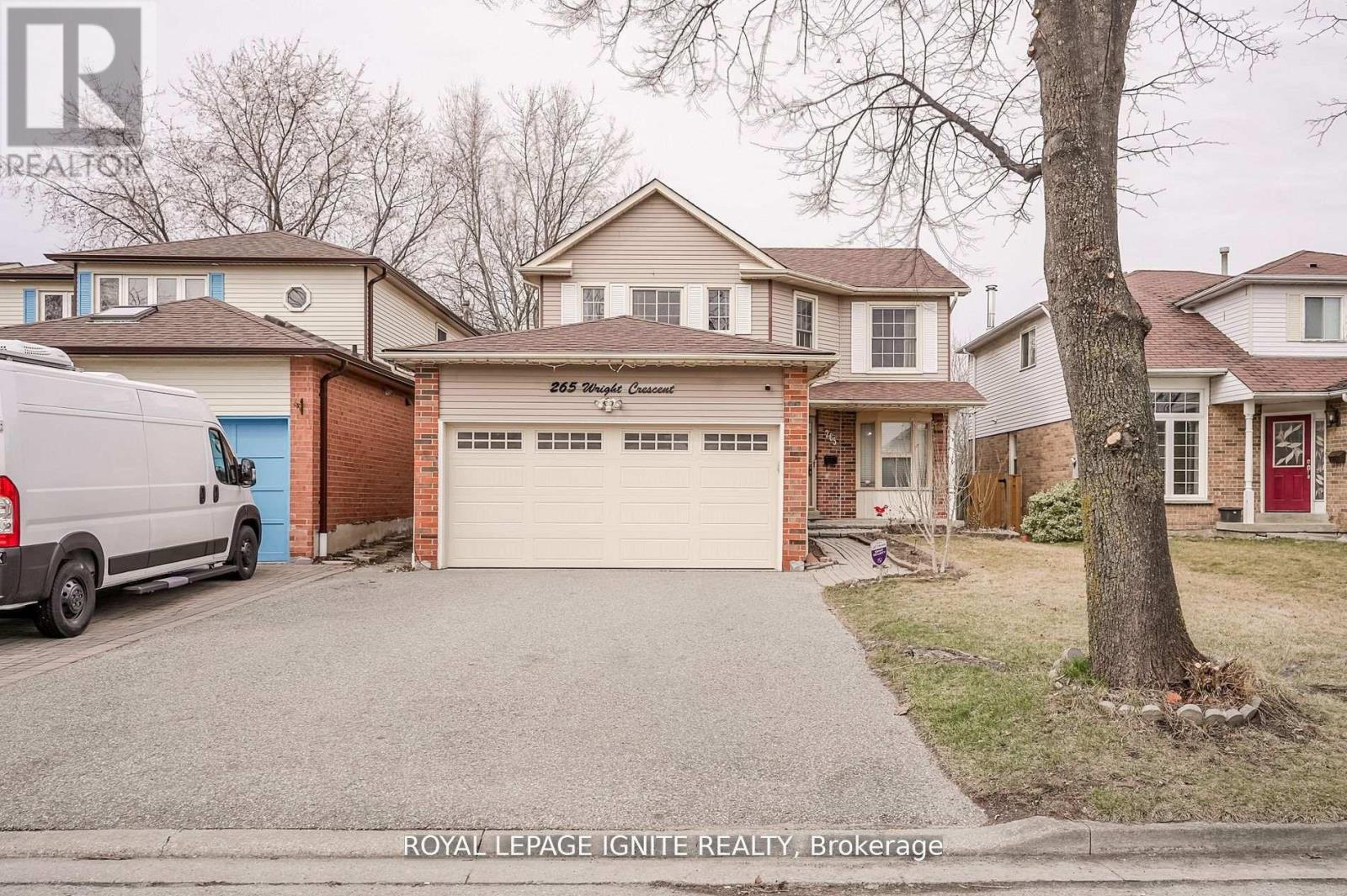 265 Wright Crescent, Ajax, Ontario  L1S 5S5 - Photo 2 - E12828808