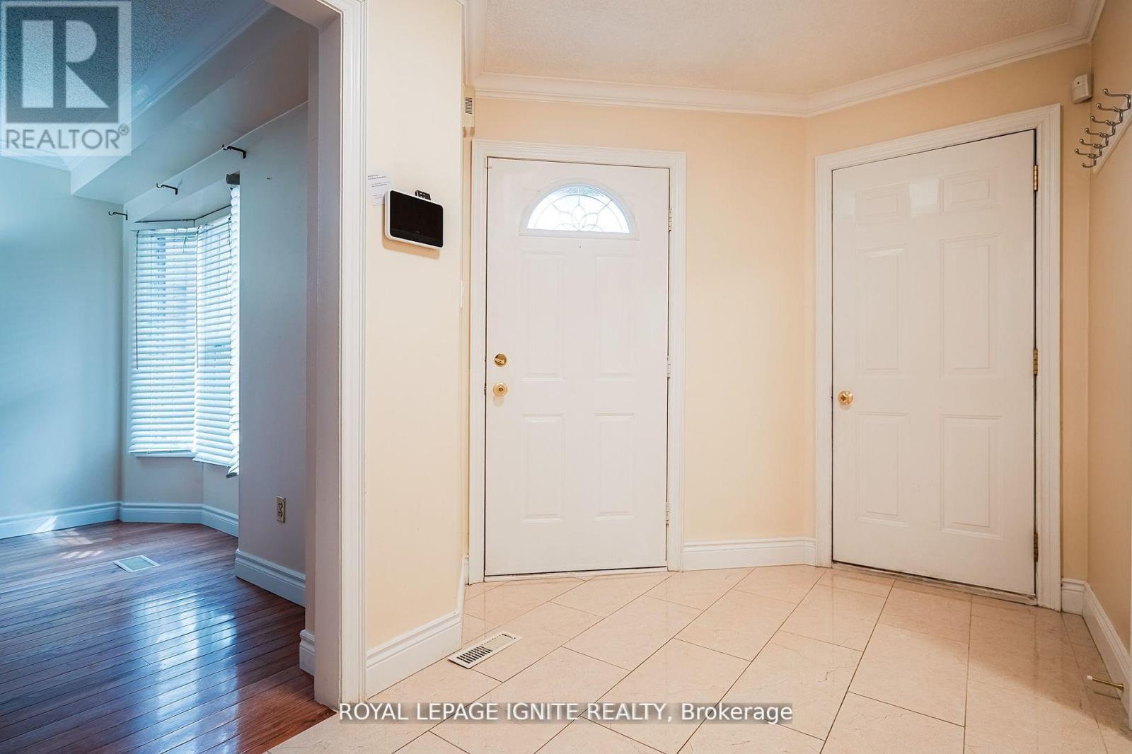 265 Wright Crescent, Ajax, Ontario  L1S 5S5 - Photo 3 - E12828808