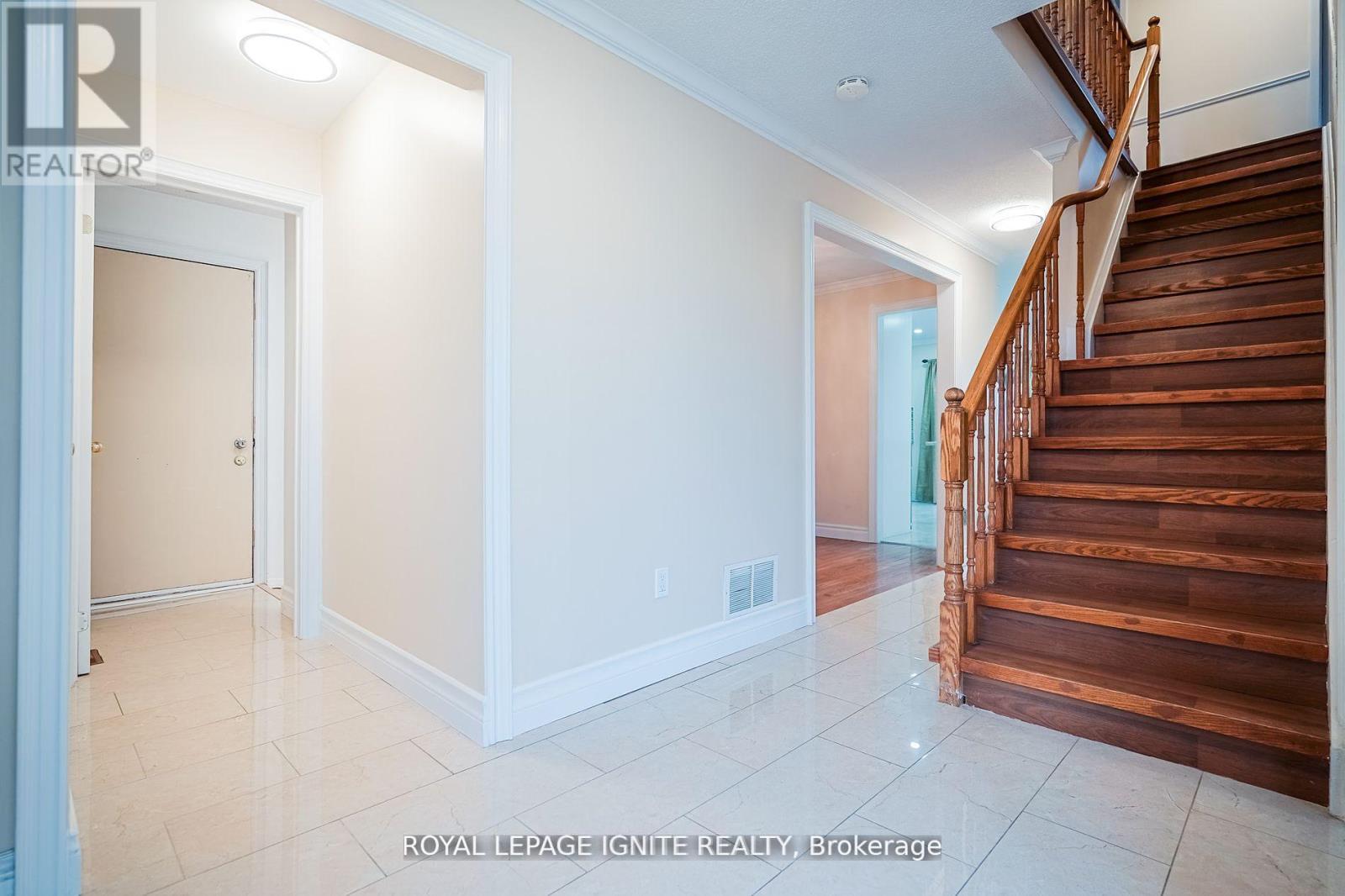 265 Wright Crescent, Ajax, Ontario  L1S 5S5 - Photo 4 - E12828808