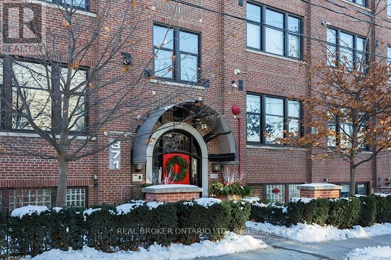 27 - 371 Wallace Avenue, Toronto, Ontario  M6P 3N8 - Photo 24 - W12828226