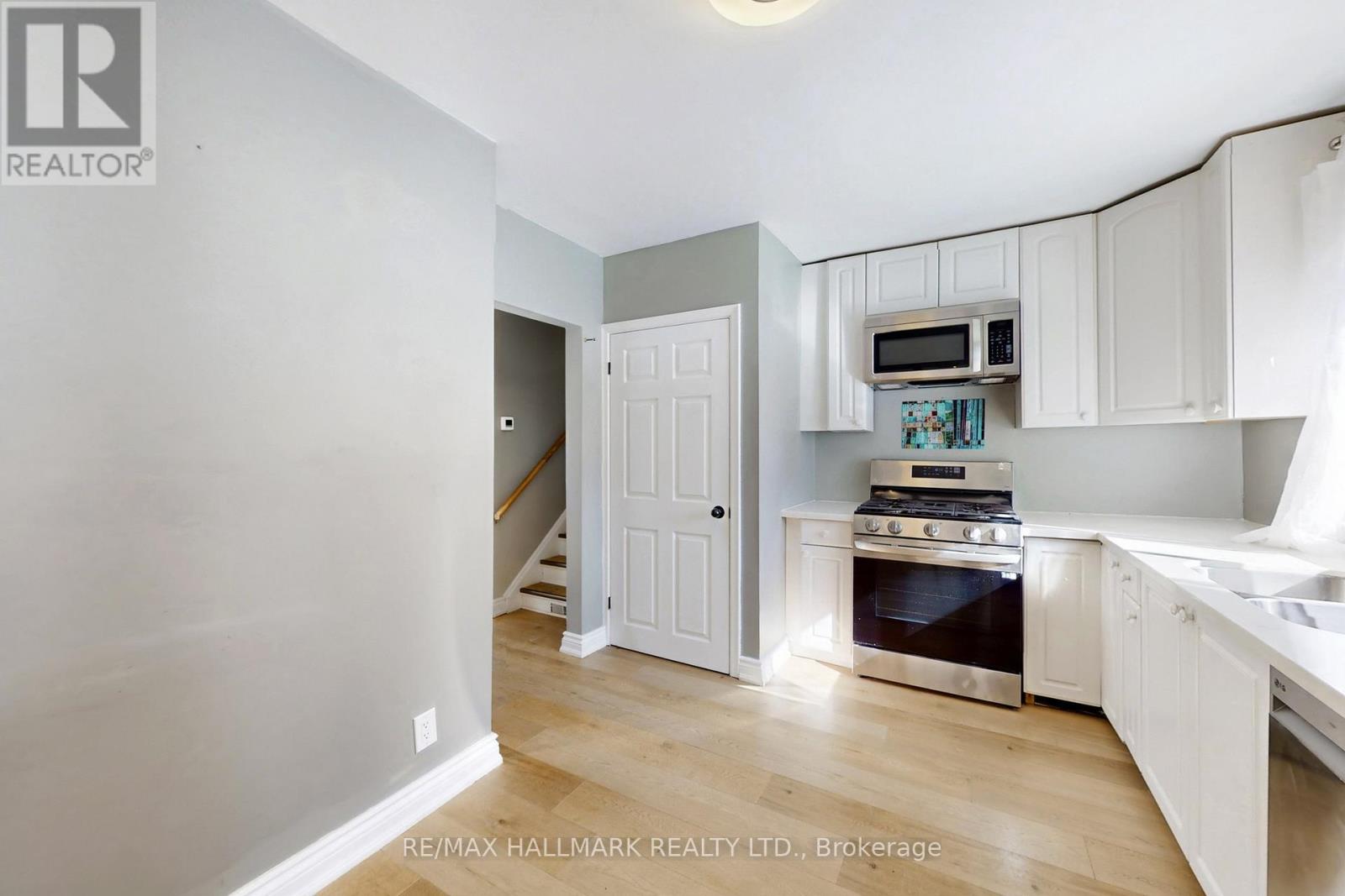 448 Loretta Crescent, Whitchurch-Stouffville, Ontario  L4A 7G2 - Photo 8 - N12828742