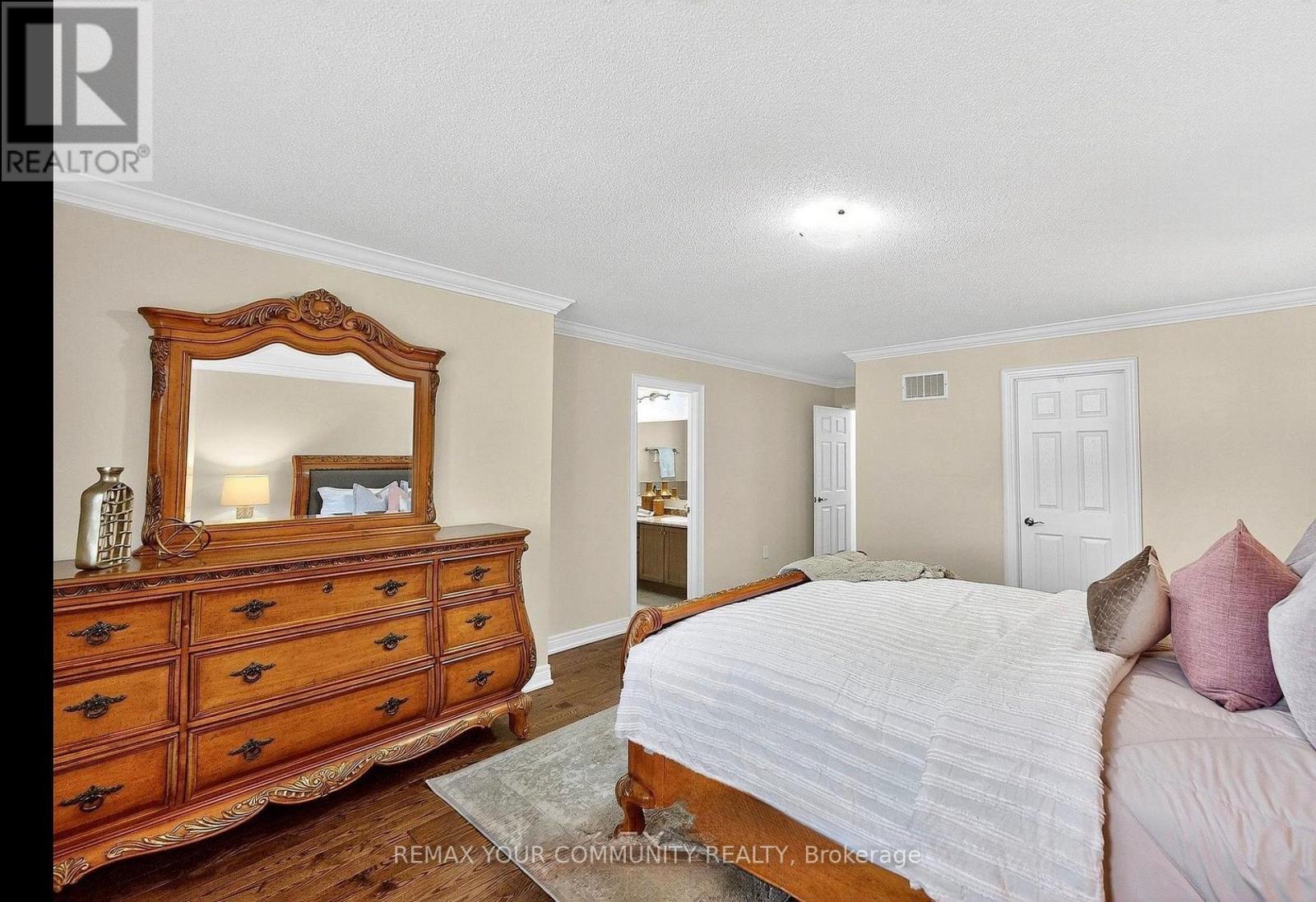 95 Chelsea Crescent, Bradford West Gwillimbury (Bradford), Ontario  L3Z 0J7 - Photo 18 - N12828804