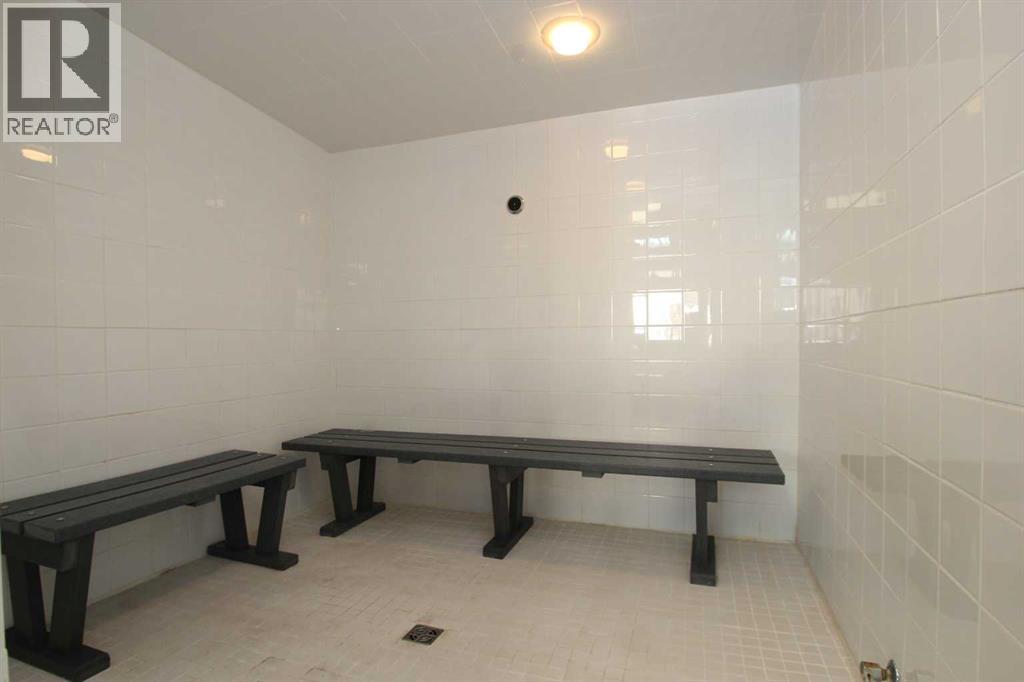 320, 260 Duston Street, Red Deer, Alberta  T4R 2S7 - Photo 5 - A2287268