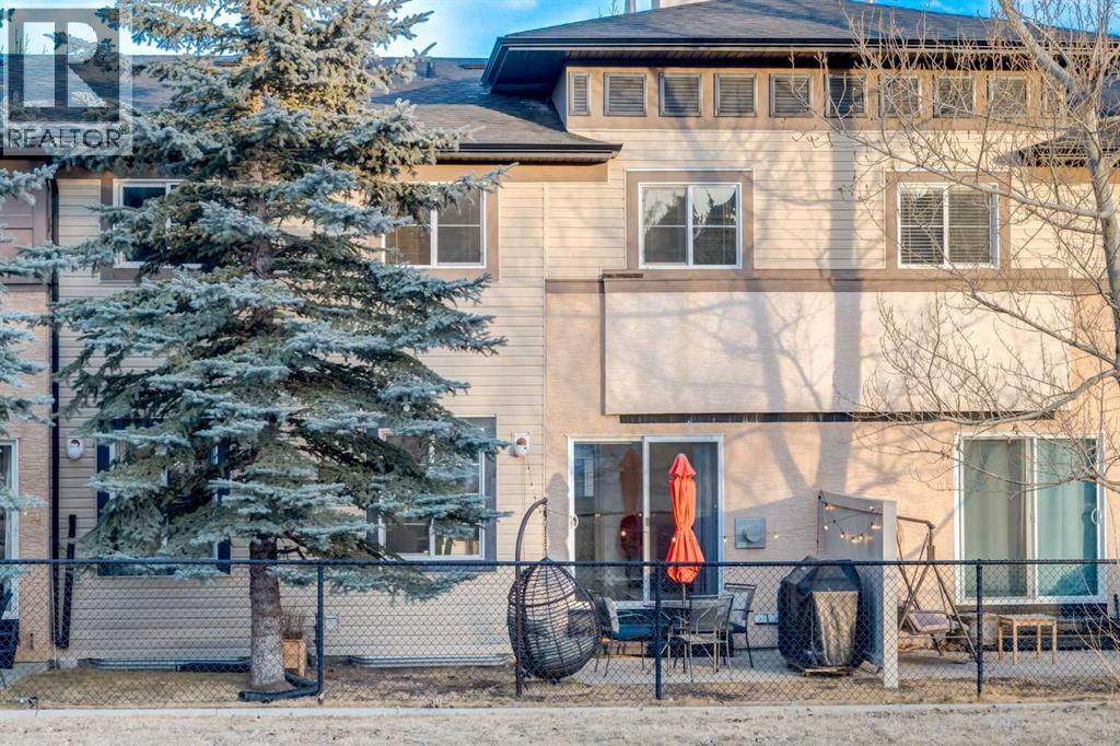 142 Eversyde Common Sw, Calgary, Alberta  T2Y 4Z6 - Photo 36 - A2284511