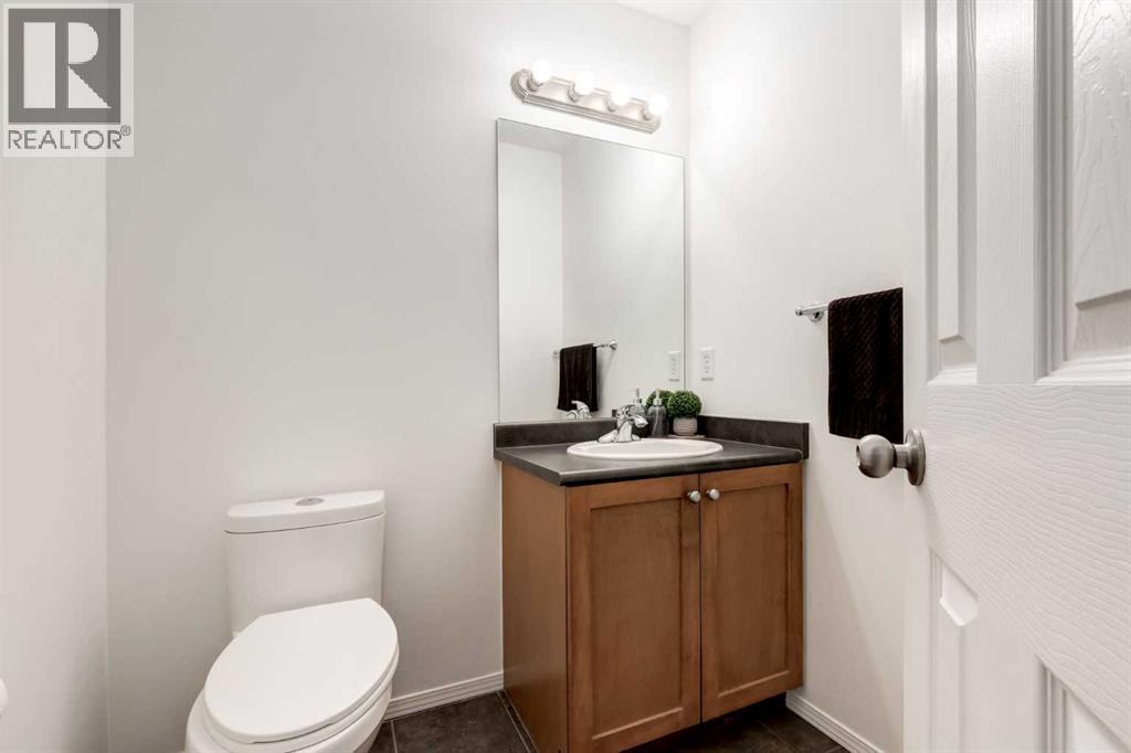 142 Eversyde Common Sw, Calgary, Alberta  T2Y 4Z6 - Photo 13 - A2284511