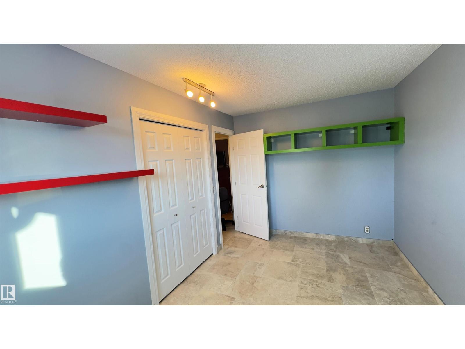 296 Greenoch Cr Nw, Edmonton, Alberta  T6L 1B4 - Photo 18 - E4475237