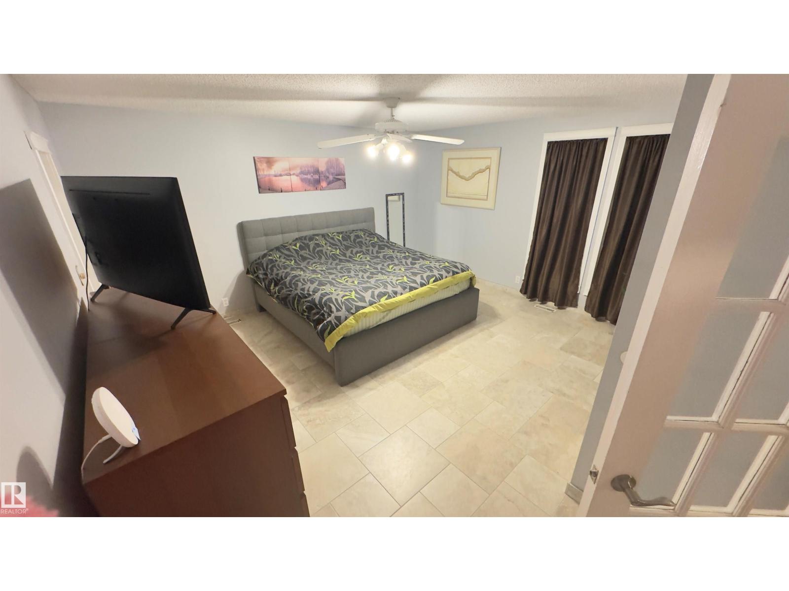 296 Greenoch Cr Nw, Edmonton, Alberta  T6L 1B4 - Photo 20 - E4475237