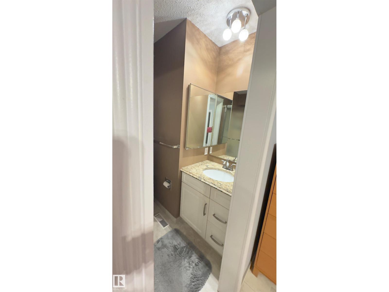 296 Greenoch Cr Nw, Edmonton, Alberta  T6L 1B4 - Photo 23 - E4475237