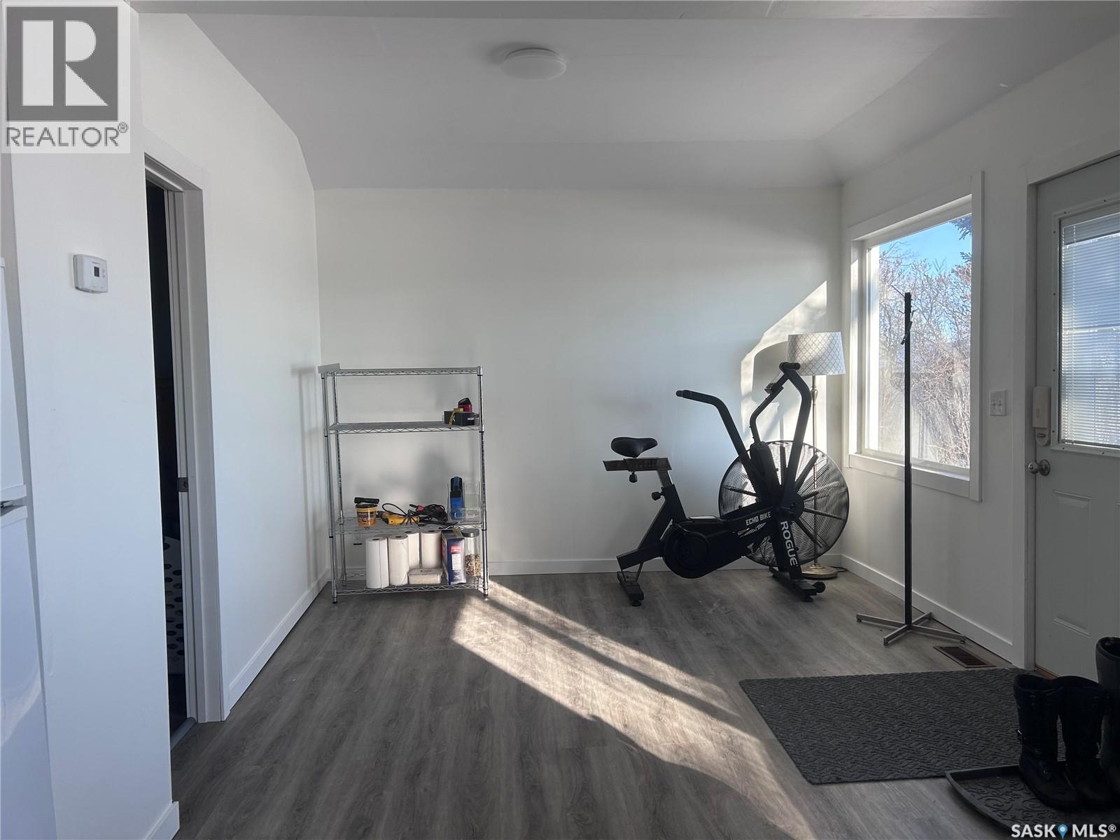 314 Railway Street, Bienfait, Saskatchewan  S0C 0M0 - Photo 13 - SK029336