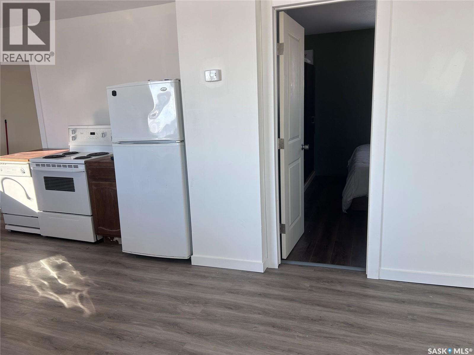 314 Railway Street, Bienfait, Saskatchewan  S0C 0M0 - Photo 14 - SK029336