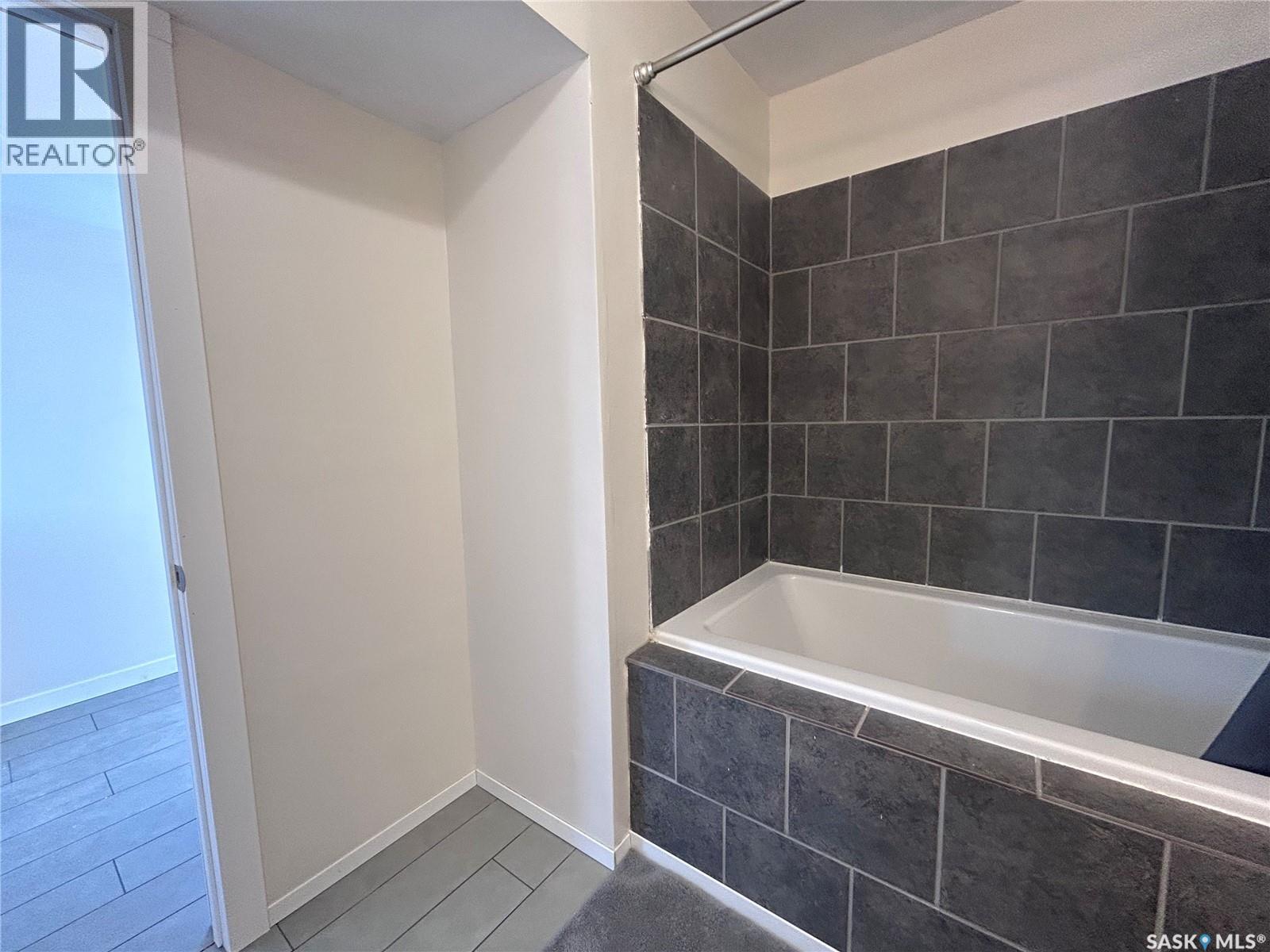 314 Railway Street, Bienfait, Saskatchewan  S0C 0M0 - Photo 22 - SK029336