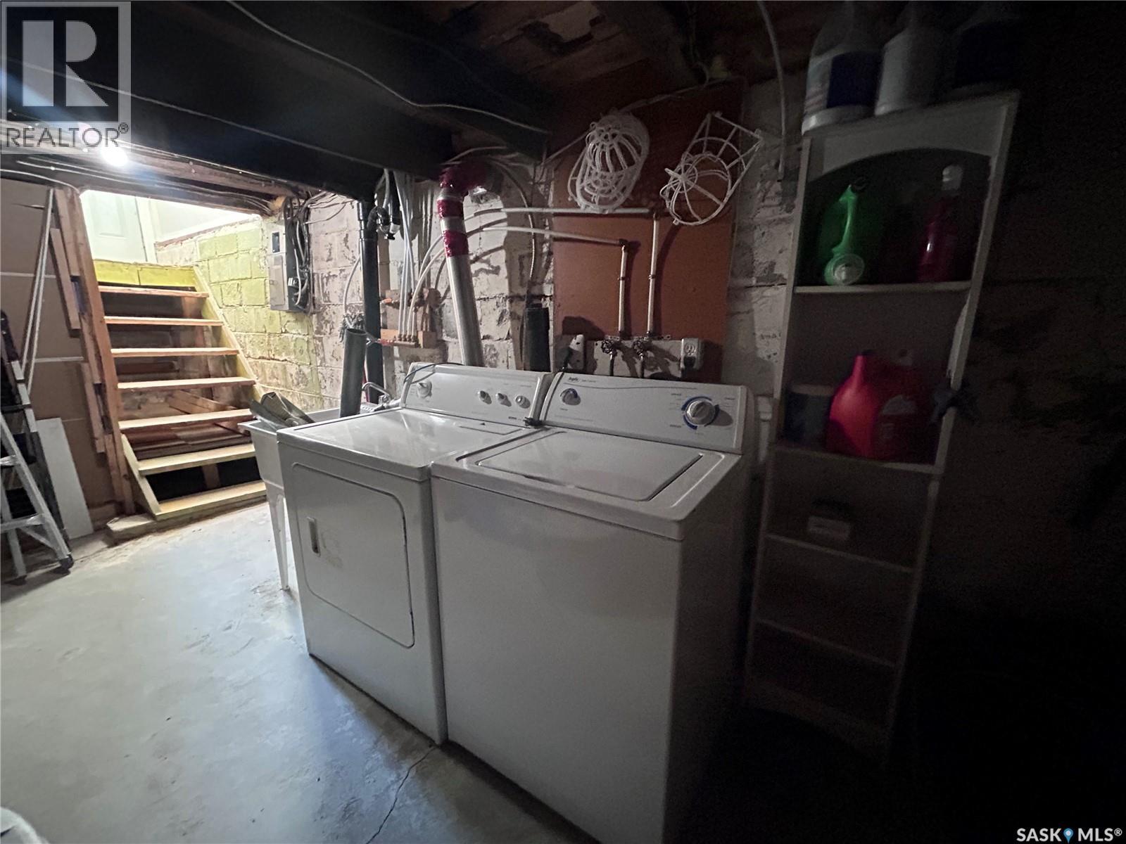 314 Railway Street, Bienfait, Saskatchewan  S0C 0M0 - Photo 25 - SK029336