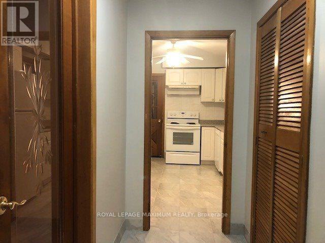 452 Harvie Avenue, Toronto, Ontario  M6E 4L8 - Photo 13 - W12828746