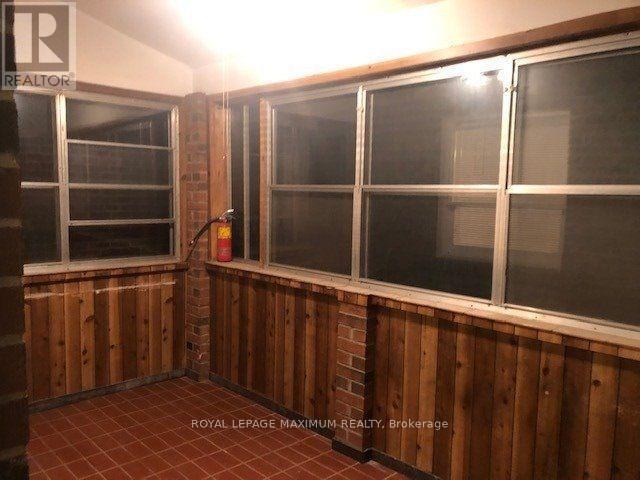 452 Harvie Avenue, Toronto, Ontario  M6E 4L8 - Photo 14 - W12828746