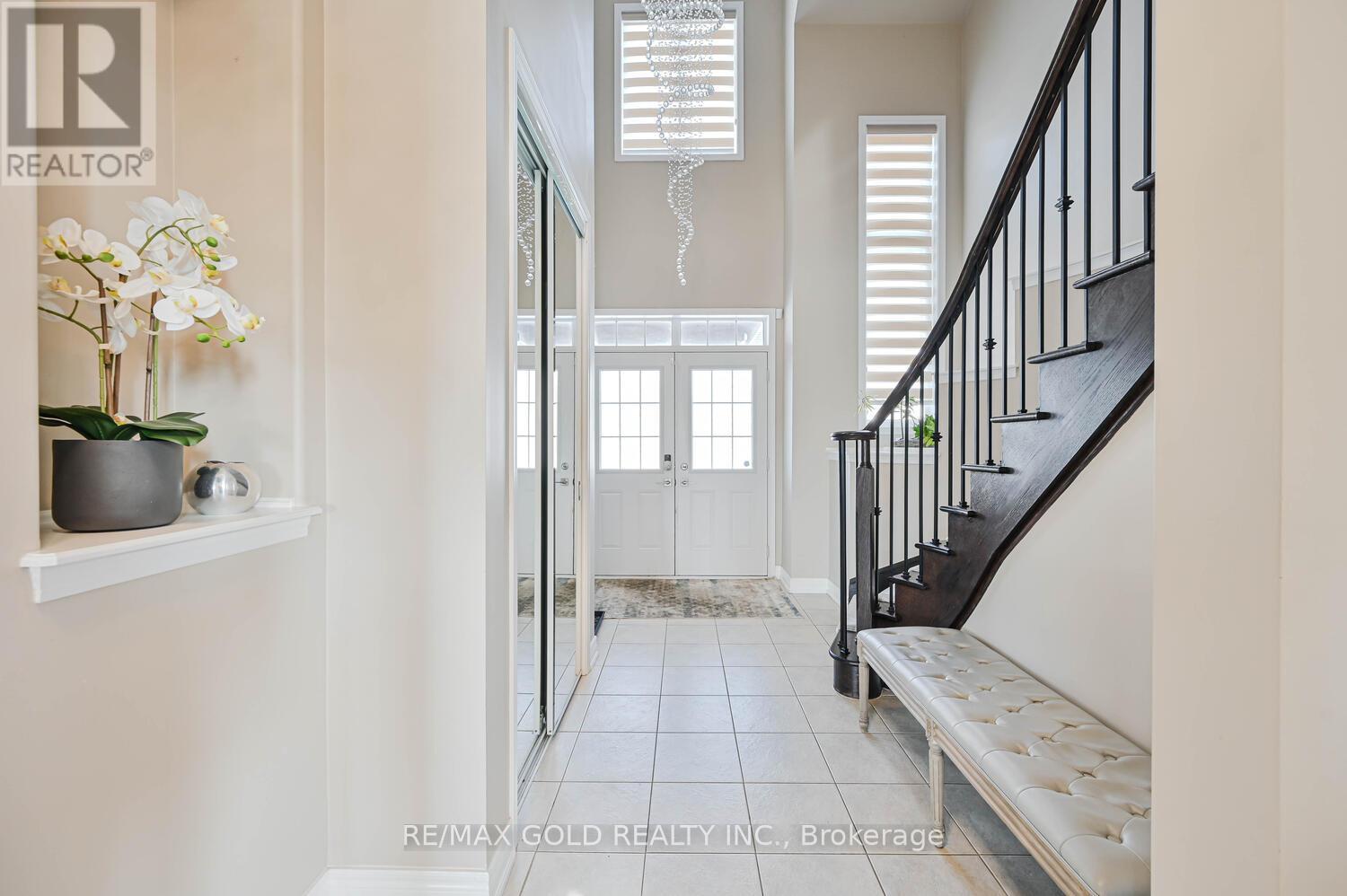 86 Miracle Trail, Brampton, Ontario  L7A 0G2 - Photo 8 - W12828764