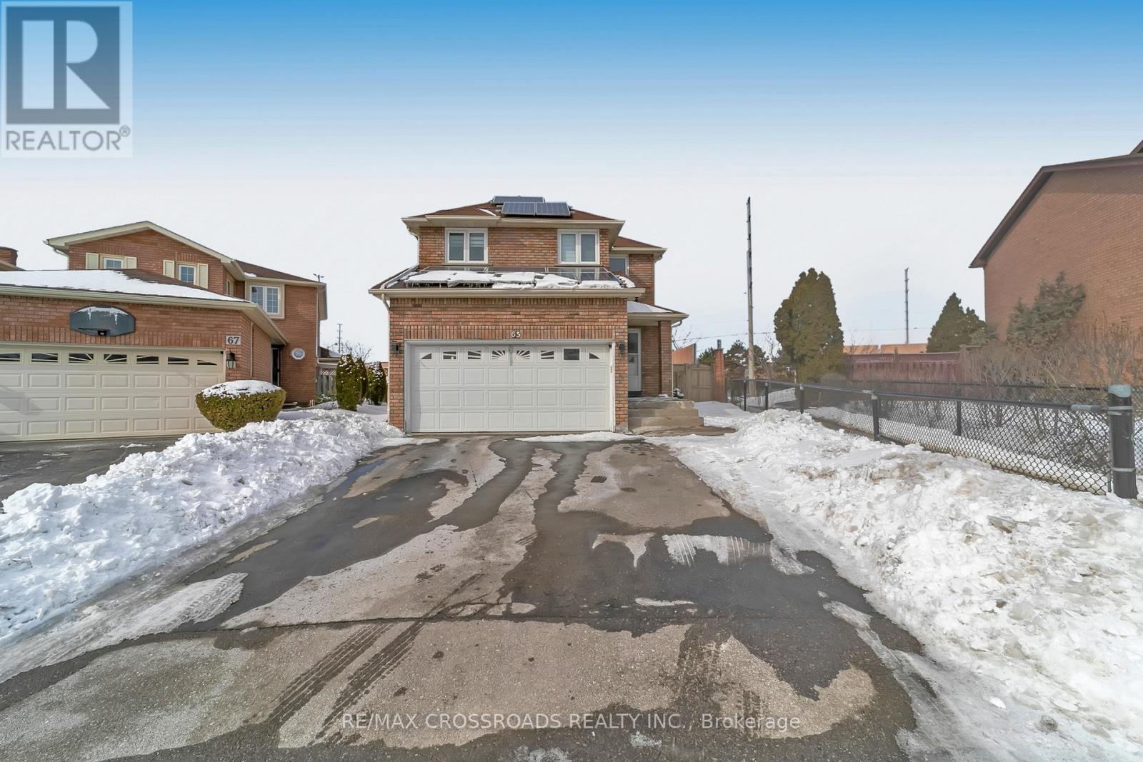 65 CREDITSTONE ROAD, Brampton, Ontario