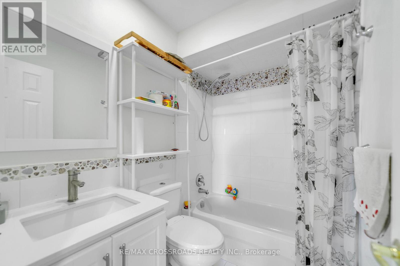 65 Creditstone Road, Brampton, Ontario  L6Y 4E9 - Photo 19 - W12828784