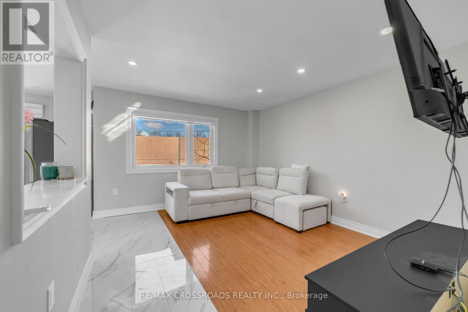 65 Creditstone Road, Brampton, Ontario  L6Y 4E9 - Photo 7 - W12828784