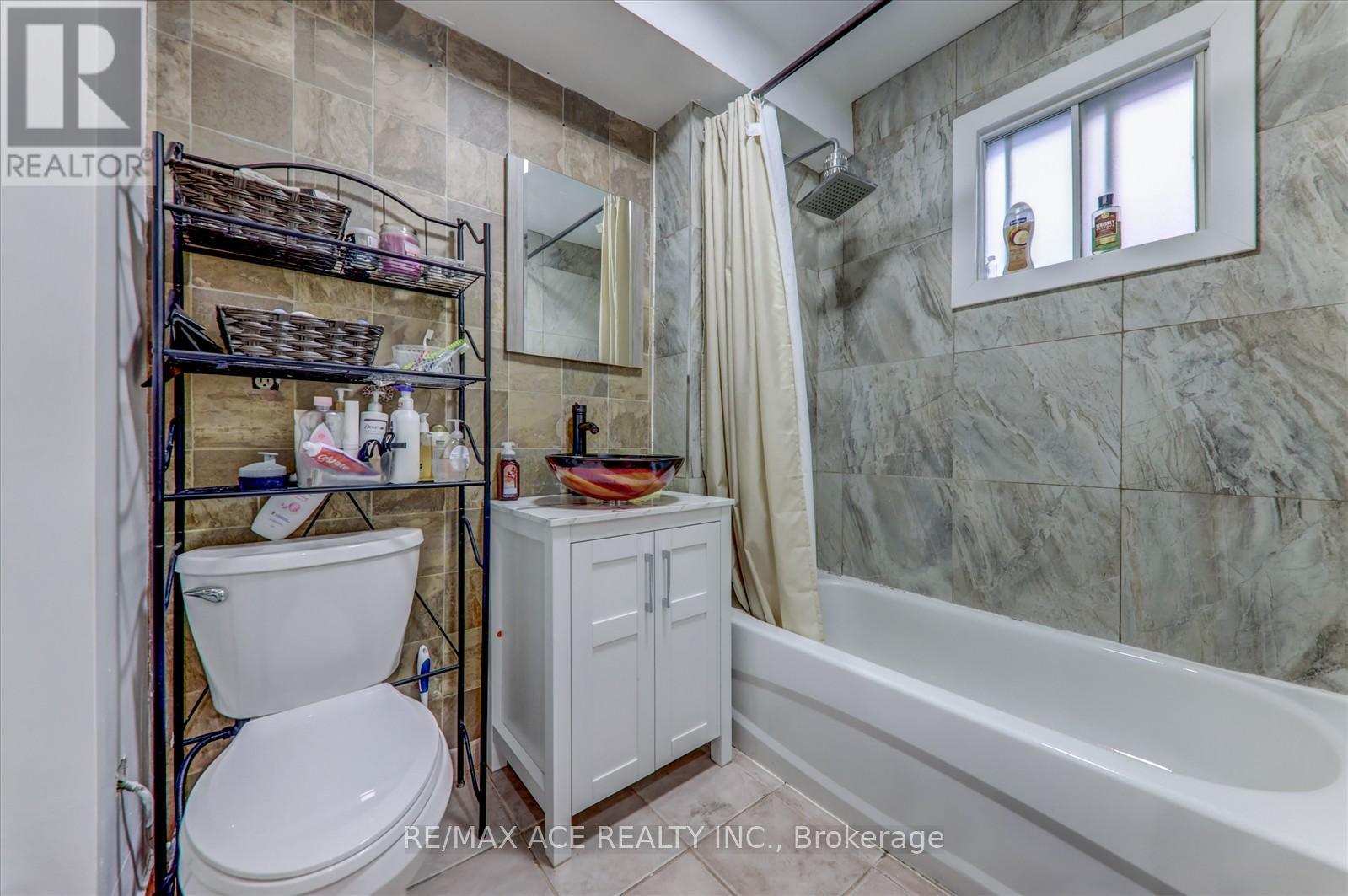 4718 Wild Rose Street, Mississauga, Ontario  L5M 5H3 - Photo 16 - W12828814