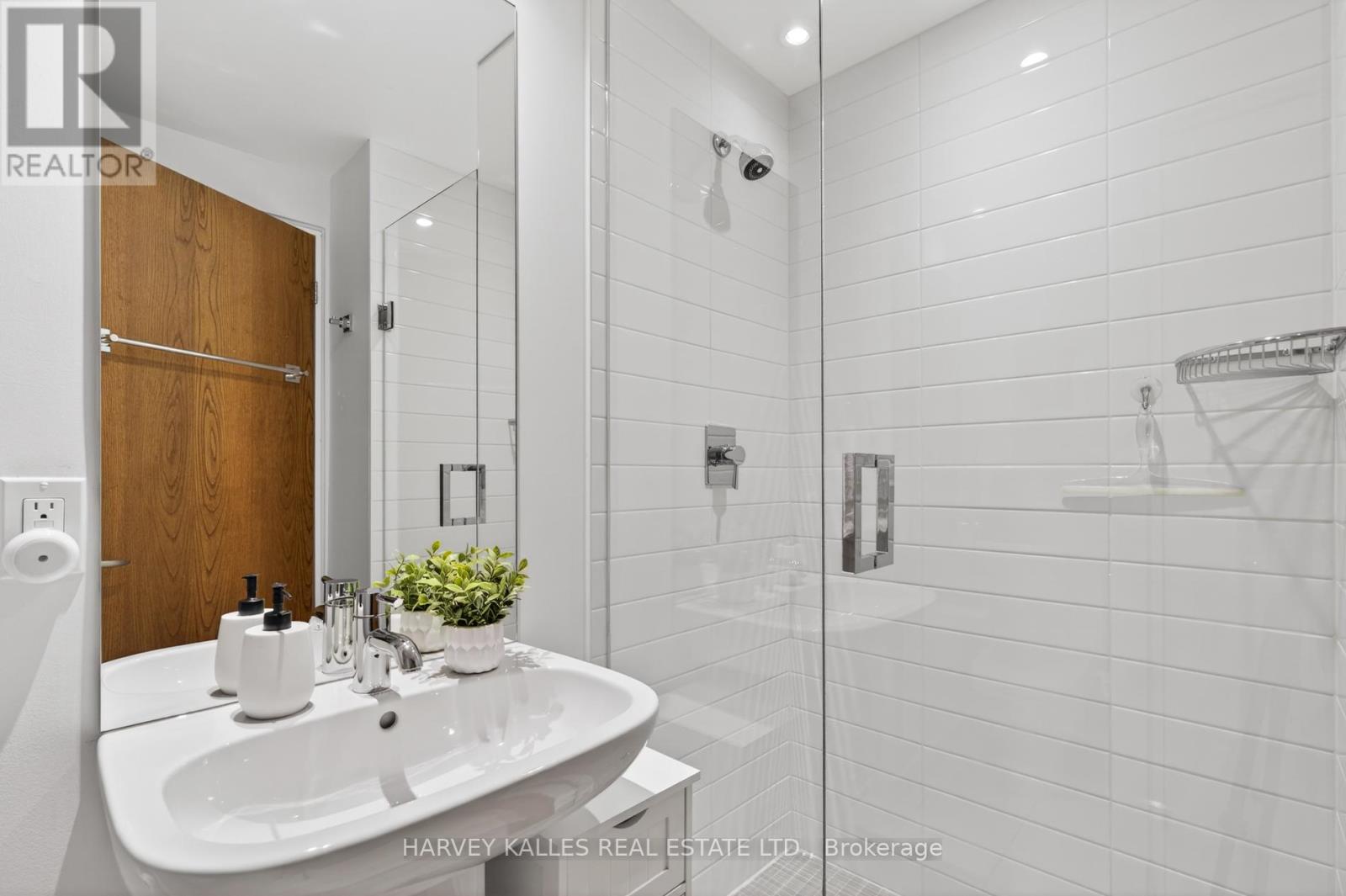 306 - 701 Dovercourt Road, Toronto, Ontario  M6H 0A1 - Photo 15 - C12828758