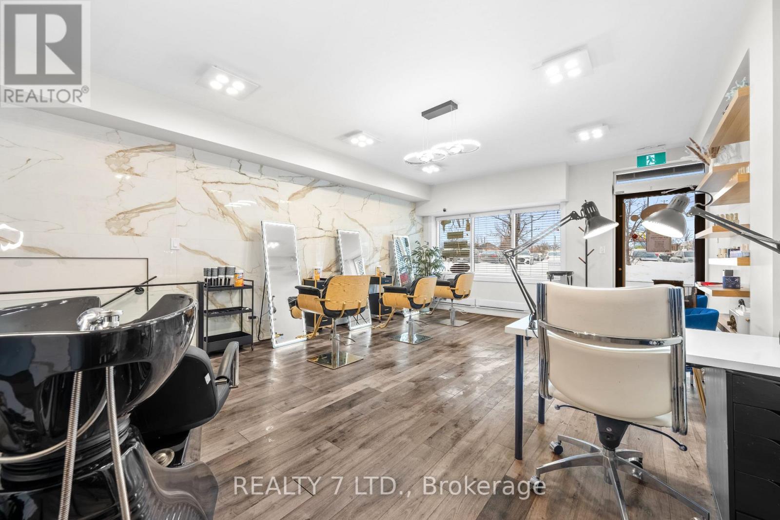 131 - 1010 Lagoon Street, Mississauga, Ontario  L5G 0B2 - Photo 6 - W12821386