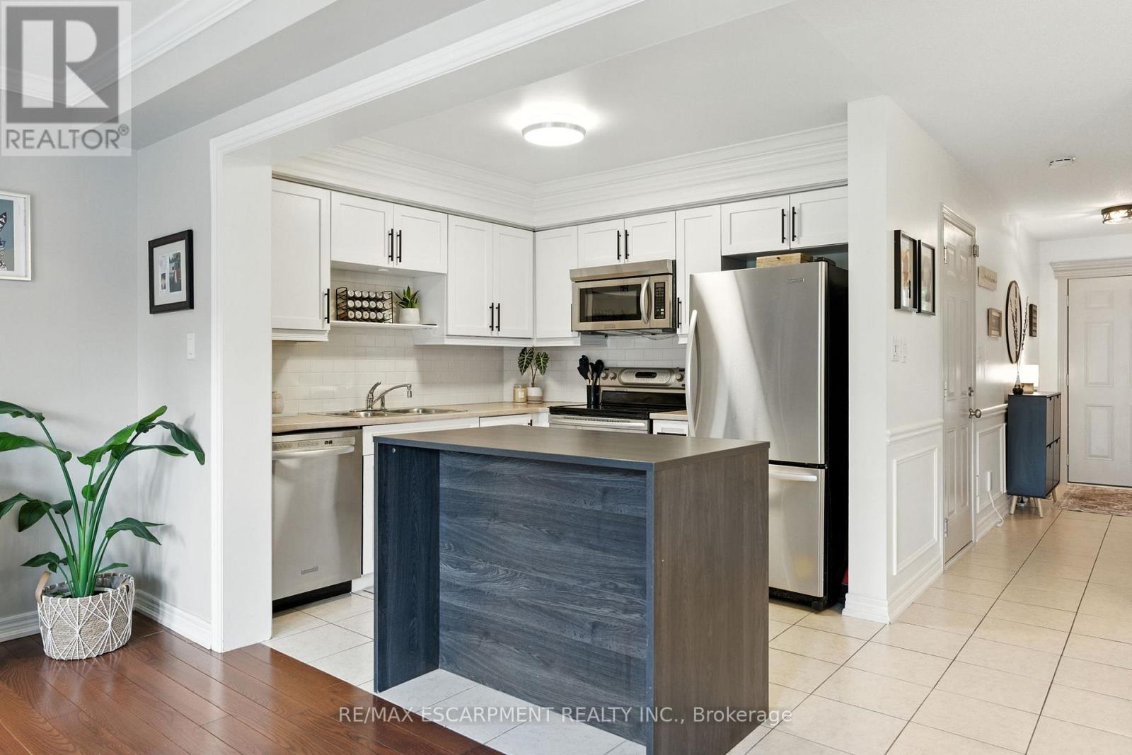 247 Fall Fair Way, Hamilton, Ontario  L0R 1C0 - Photo 12 - X12685628