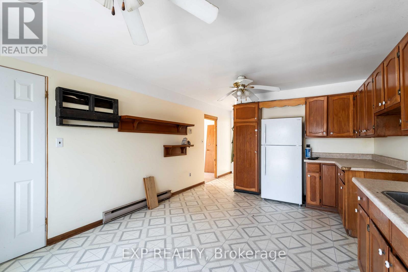 5378 Fly Road, Lincoln, Ontario  L0R 1B2 - Photo 11 - X12828790