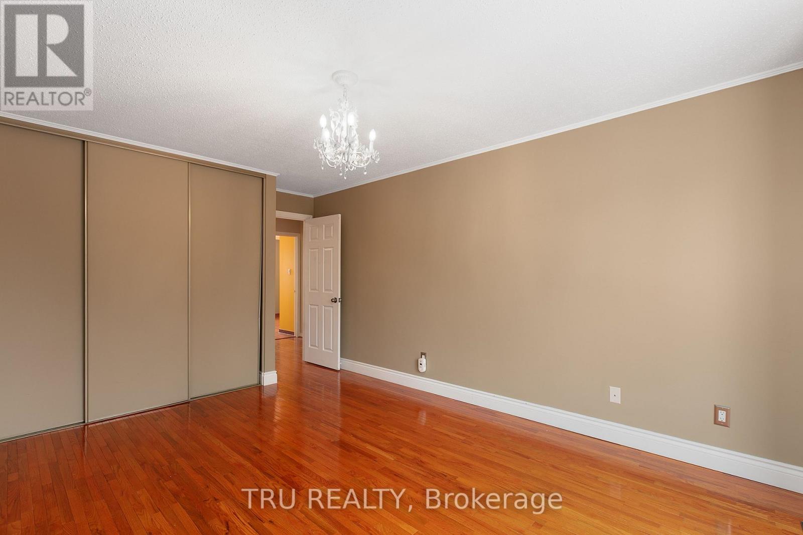 1078 St Emmanuel Terrace, Ottawa, Ontario  K1C 2J7 - Photo 20 - X12686320