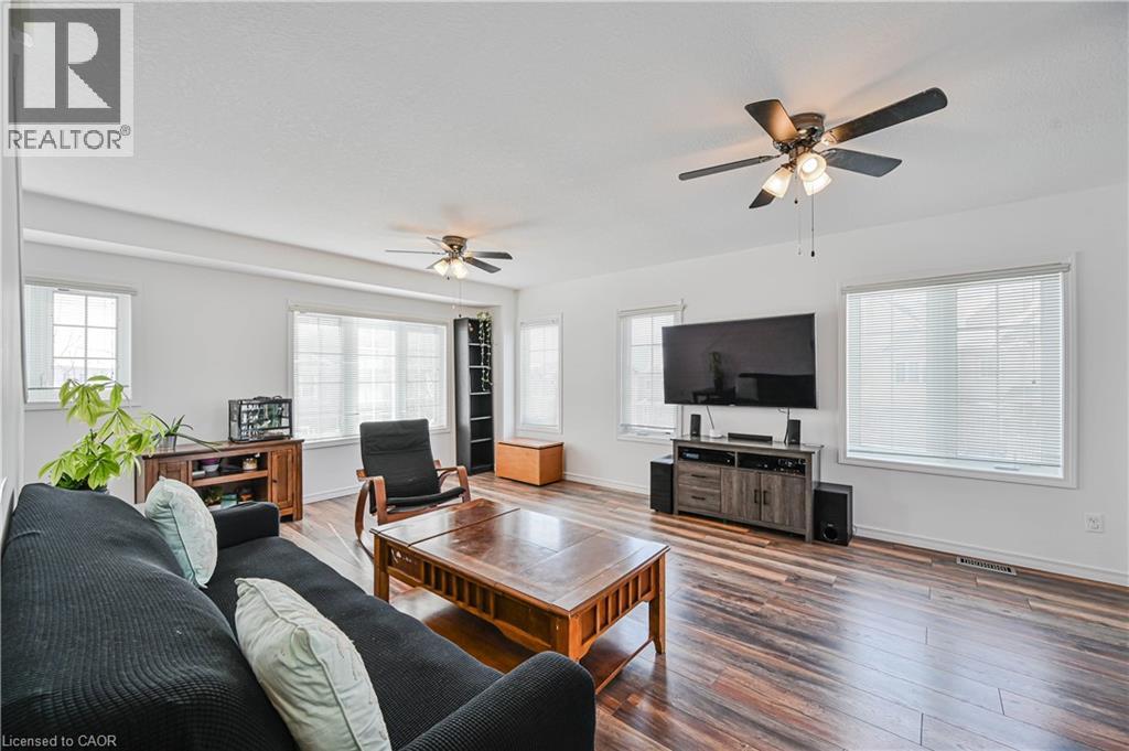 355 Fisher Mills Road Unit# 52, Cambridge, Ontario  N3C 4N5 - Photo 18 - 40808350