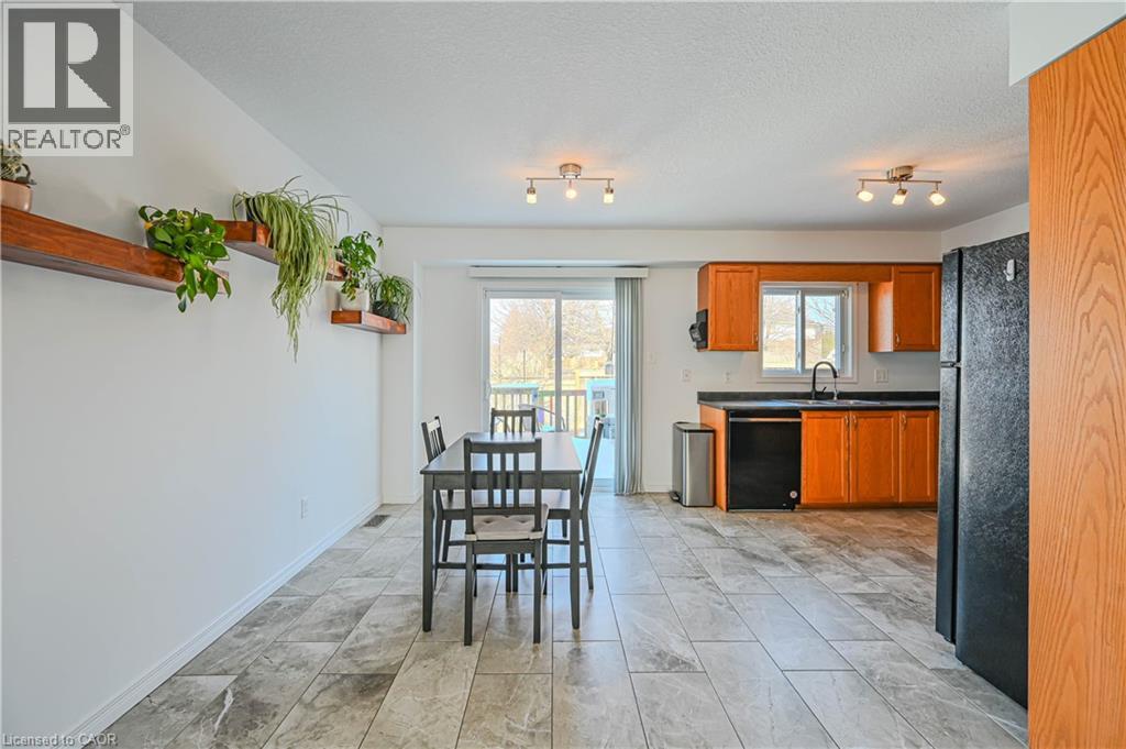 355 Fisher Mills Road Unit# 52, Cambridge, Ontario  N3C 4N5 - Photo 24 - 40808350