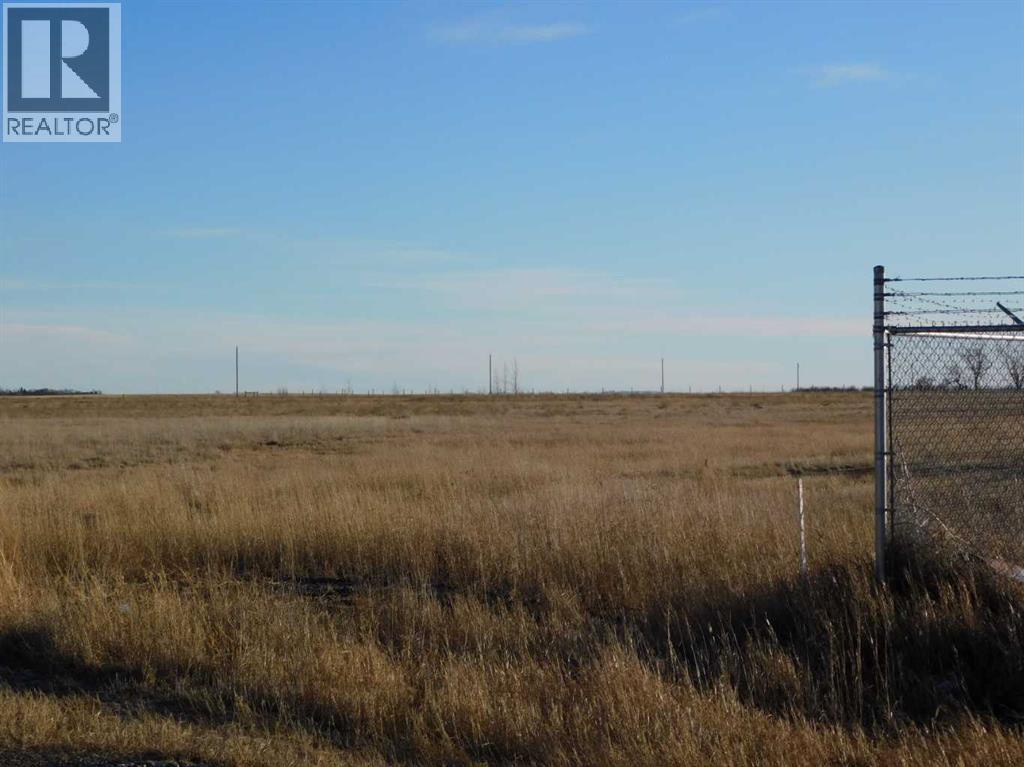 31 And 31a Leavings Street E, Granum, Alberta  T0L 1A0 - Photo 2 - A2206740
