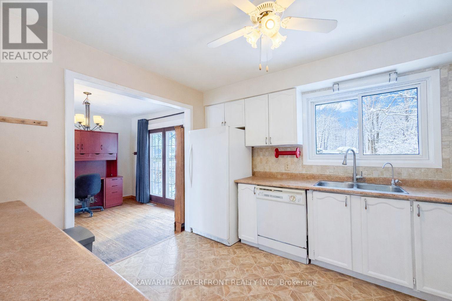 12 Leanne Avenue, Otonabee-South Monaghan, Ontario  K9J 6X8 - Photo 15 - X12828932