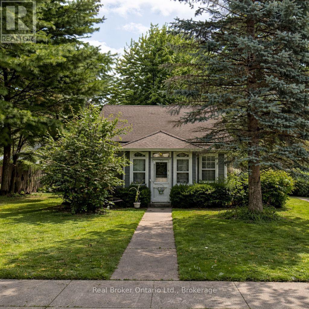 515 AINLEY STREET, Huron East, Ontario